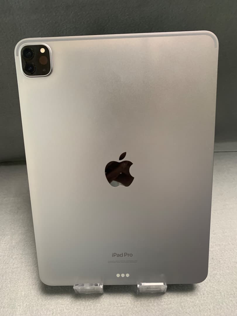 美品　Wi-Fi版　iPad Pro 11インチ 第4世代(M2)　256GB