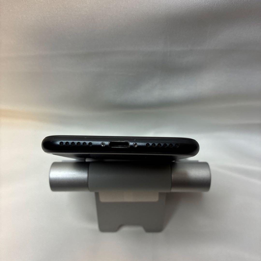 SIMフリー iPhone SE3 64GB 第3世代 バッテリー100 黒