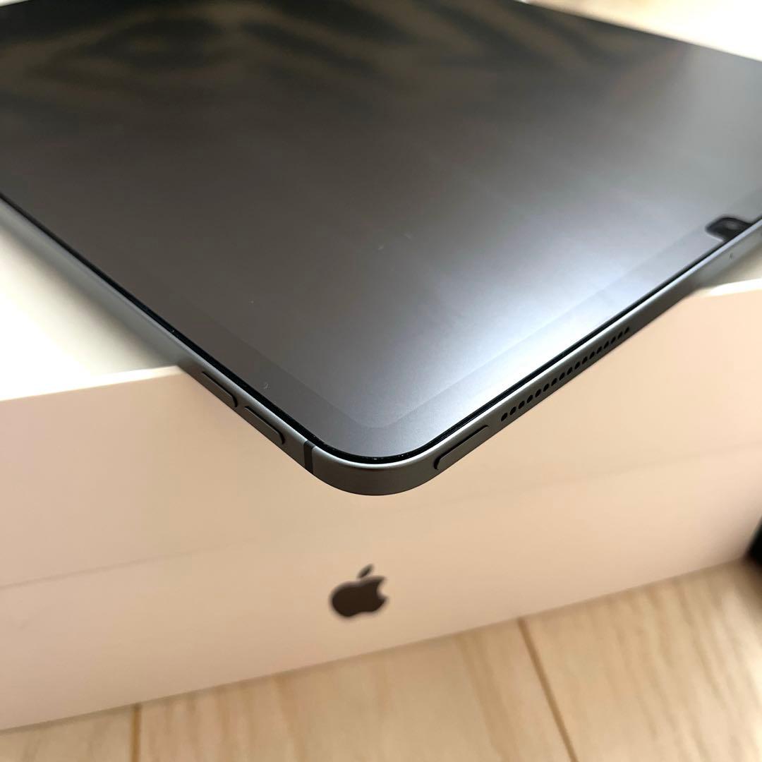 SIMフリー iPadPro12.9 第4世代　SpaceGray256G