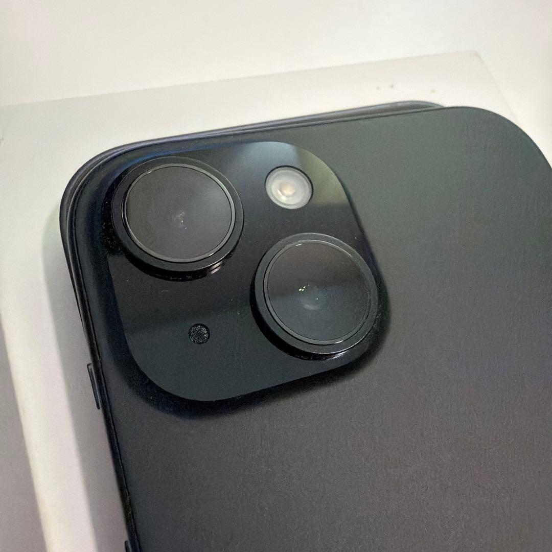 Apple iPhone 15 ブラック 256GB 本体 ＋ ケース