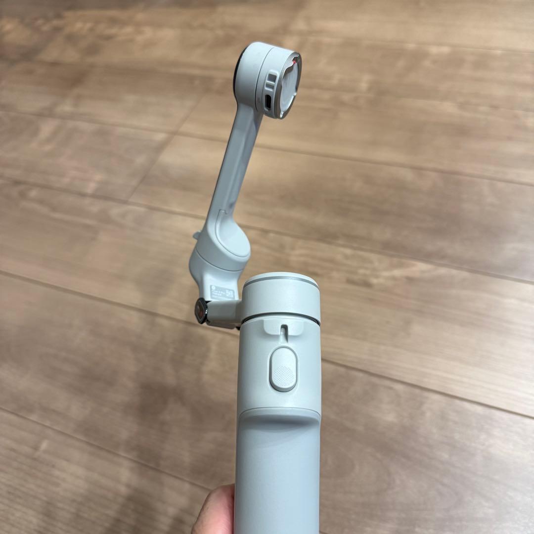 【極美品】マウント付 Insta360 Flow 2 Proストーングレー