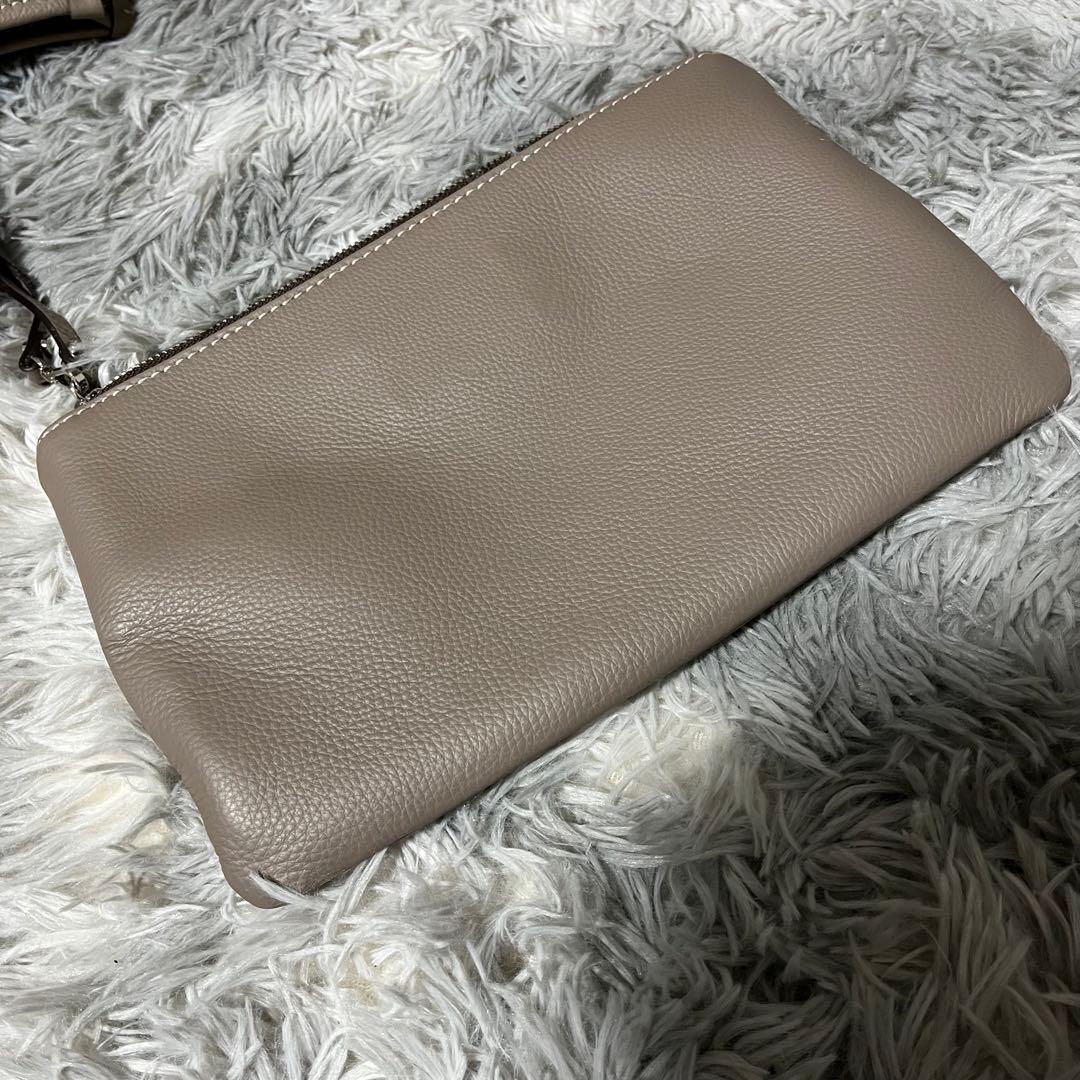 ✨️美品✨️ ジャンニキャリーニ マルチェッラ オールレザー グレージュ 肩掛け