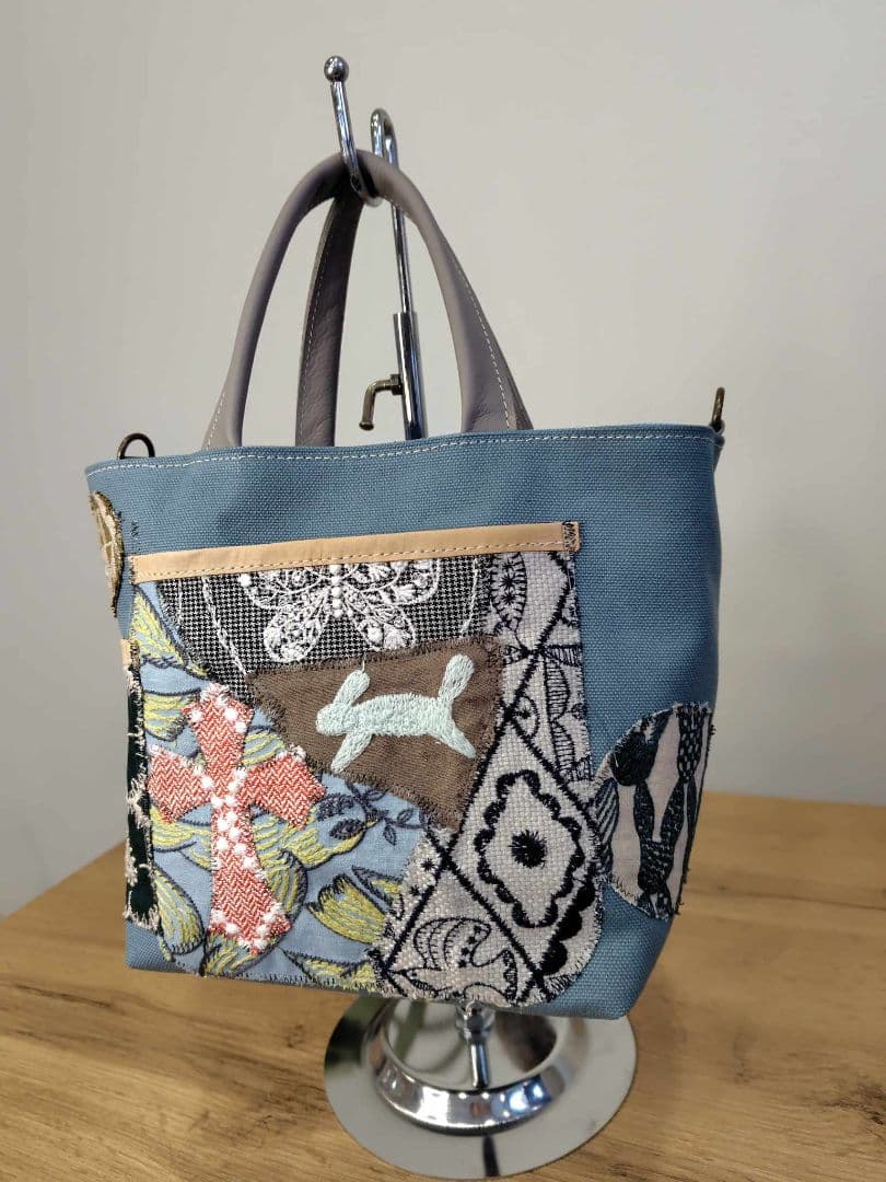 ミナペルホネン /タンバリンクロスカケラパッチ/しきりトートSサイズ/ブルー