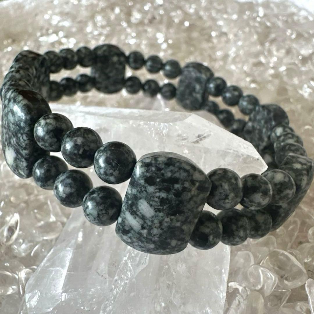 【遠野霊石｜Tono Reiki Stone】 高波動　特別仕立てバングル