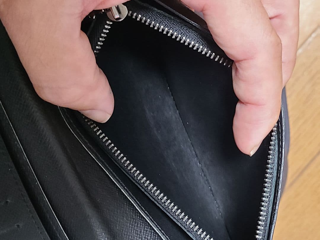 ルイヴィトン モノグラム エクリプス ポルトフォイユ ブラザ 長財布