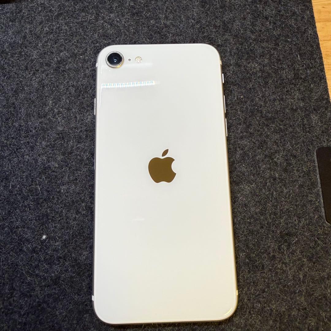 Apple iPhone SE 第2世代　64GB ホワイト