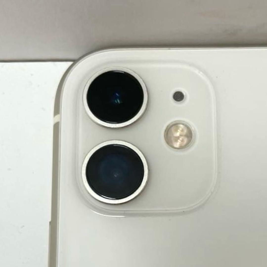 Apple iPhone 11 128GB ホワイト docomo ジャンク品