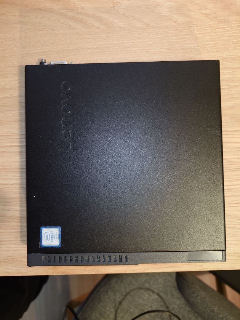Lenovo ThinkCentre M910q ミニPC