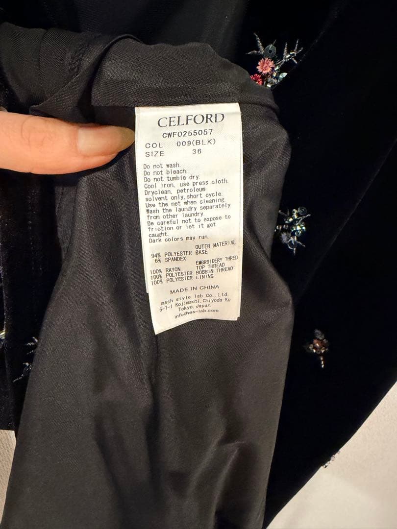 【今季完売品】CELFORD 花柄刺繍ベロアワンピース