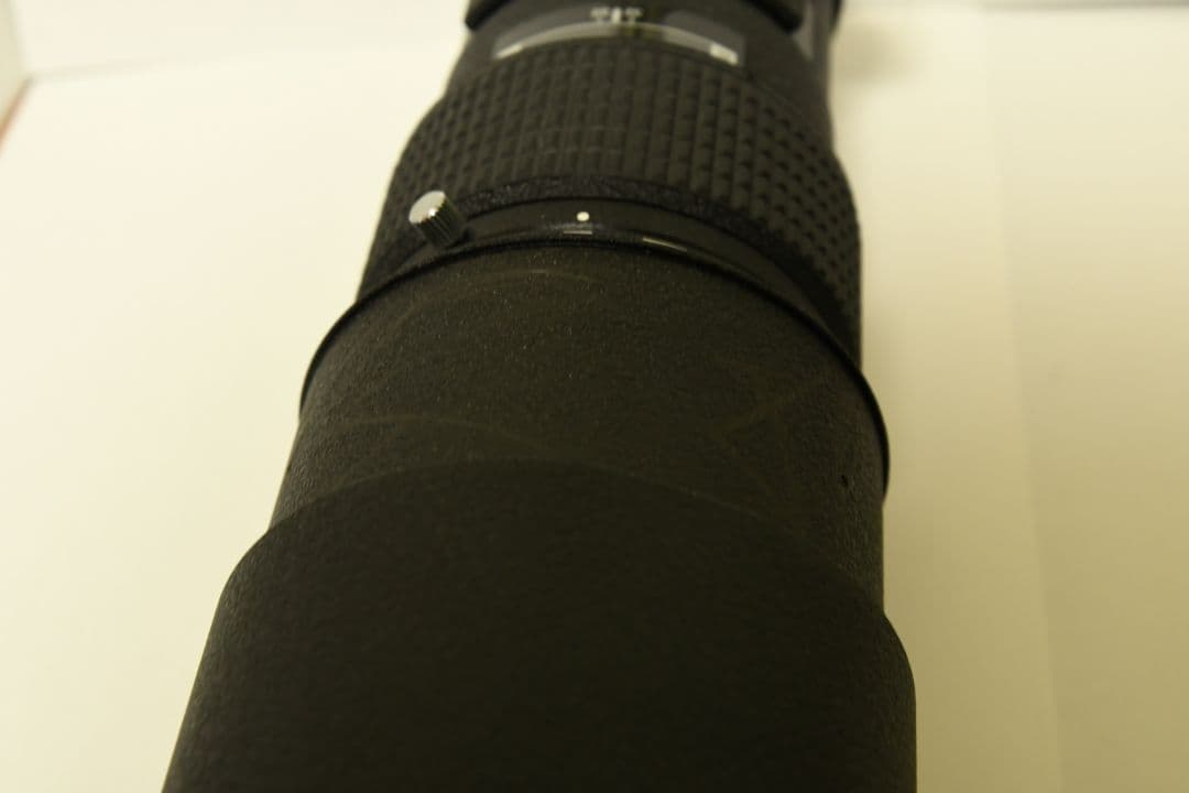 Nikon AF NIKKOR 300mm F4 ED　(フロントキャップ付)