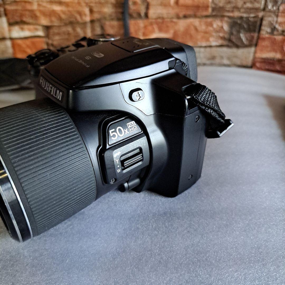 デジタル 一眼レフカメラ Fujifilm FinePix S9400W 美品