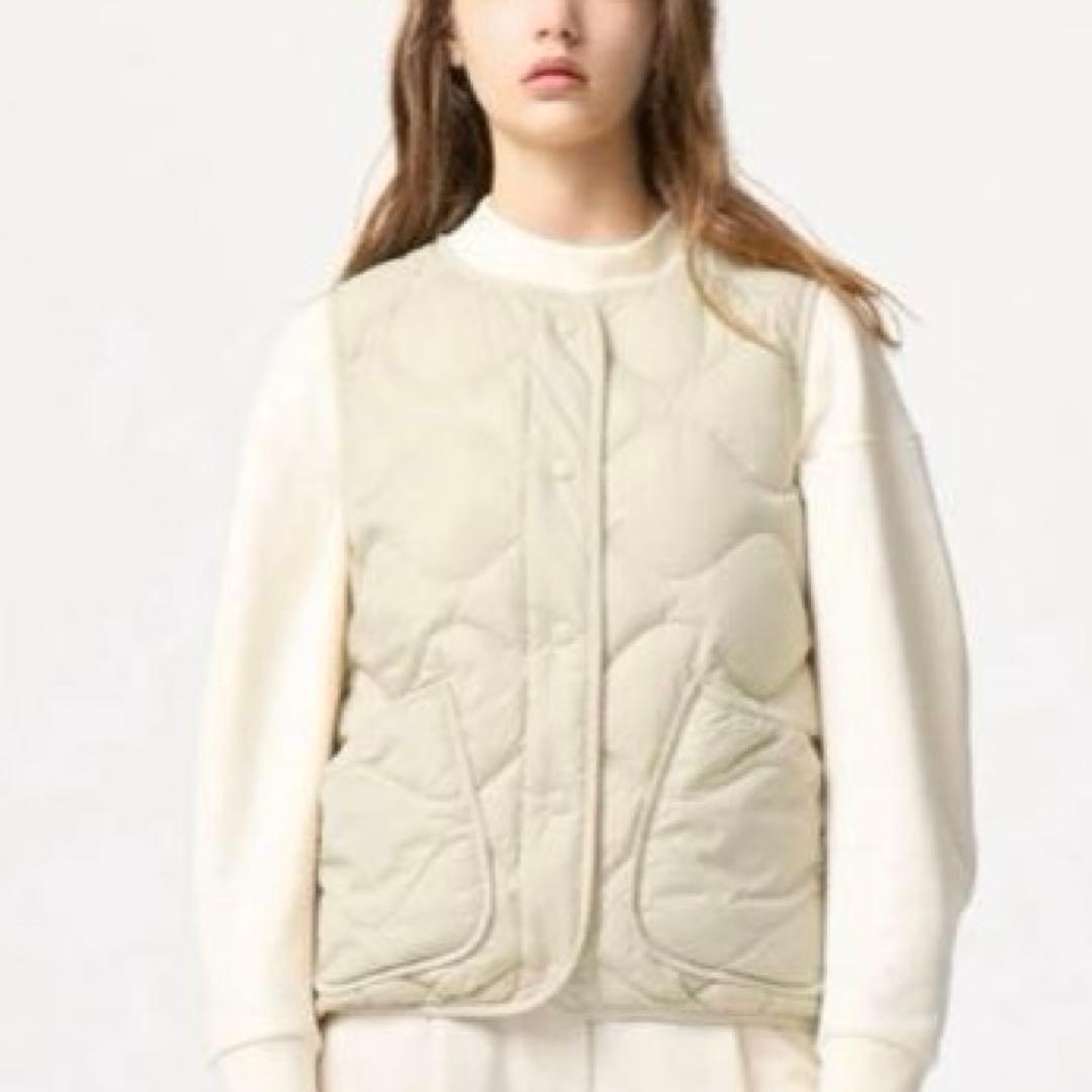 【未使用】ユニクロ ウルトラライトダウンベスト コントワーデコトニエ　XL