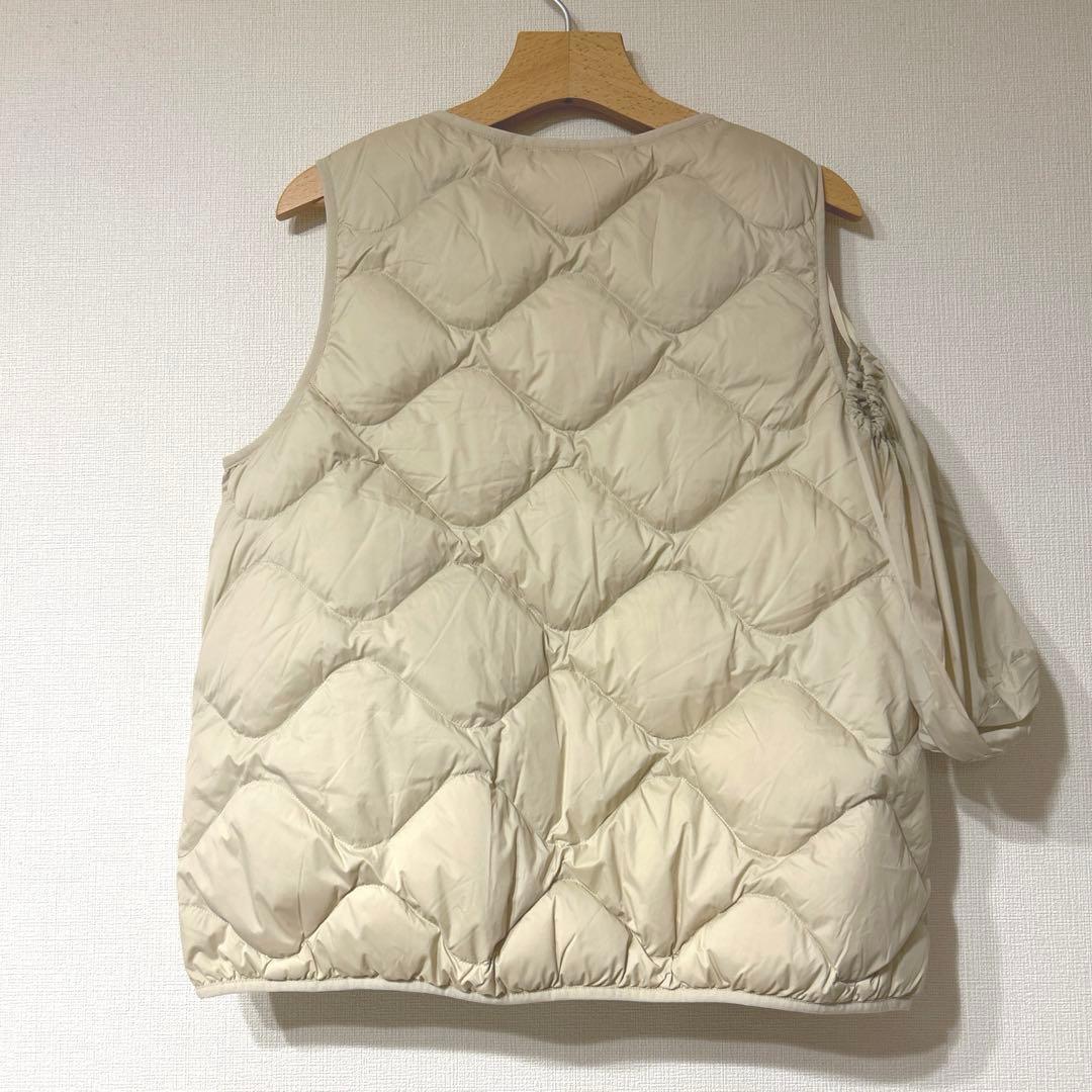 【未使用】ユニクロ ウルトラライトダウンベスト コントワーデコトニエ　XL