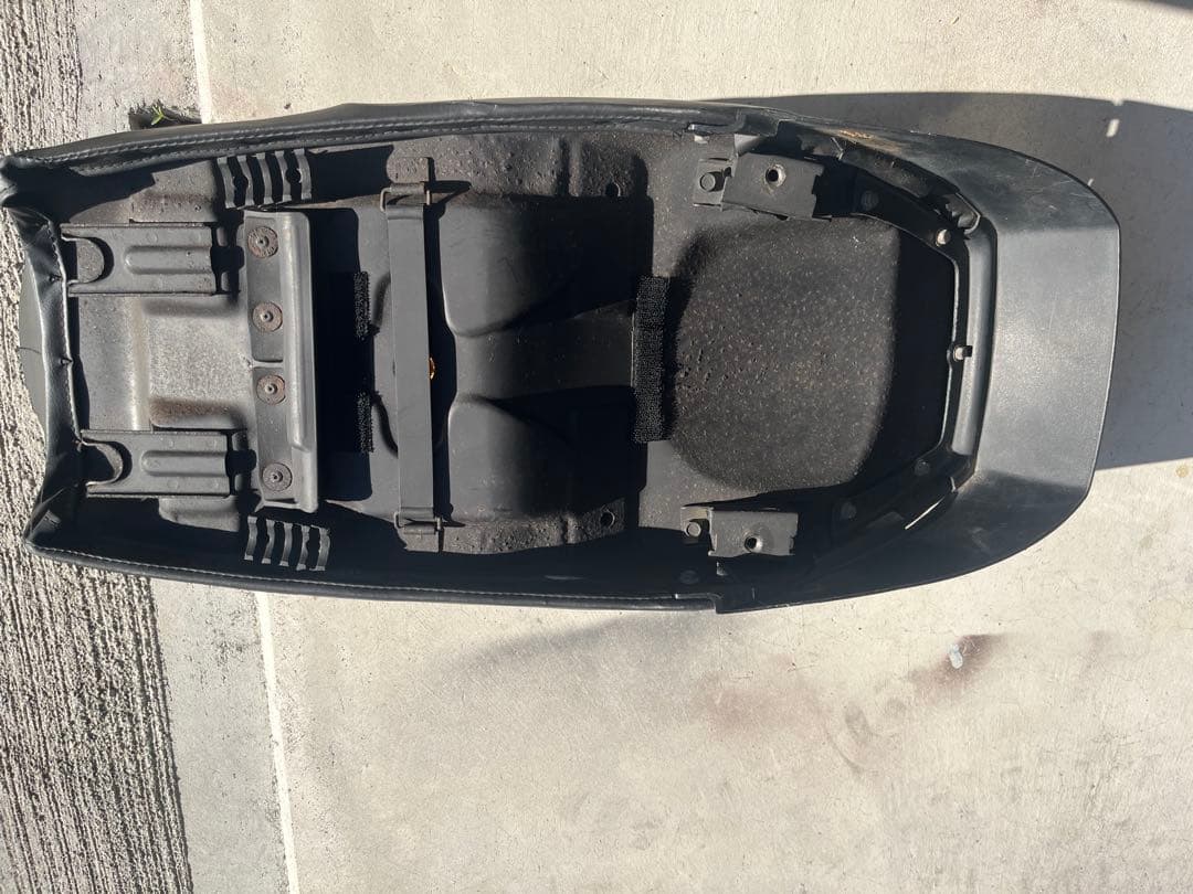 SR400 純正シート　エイジング