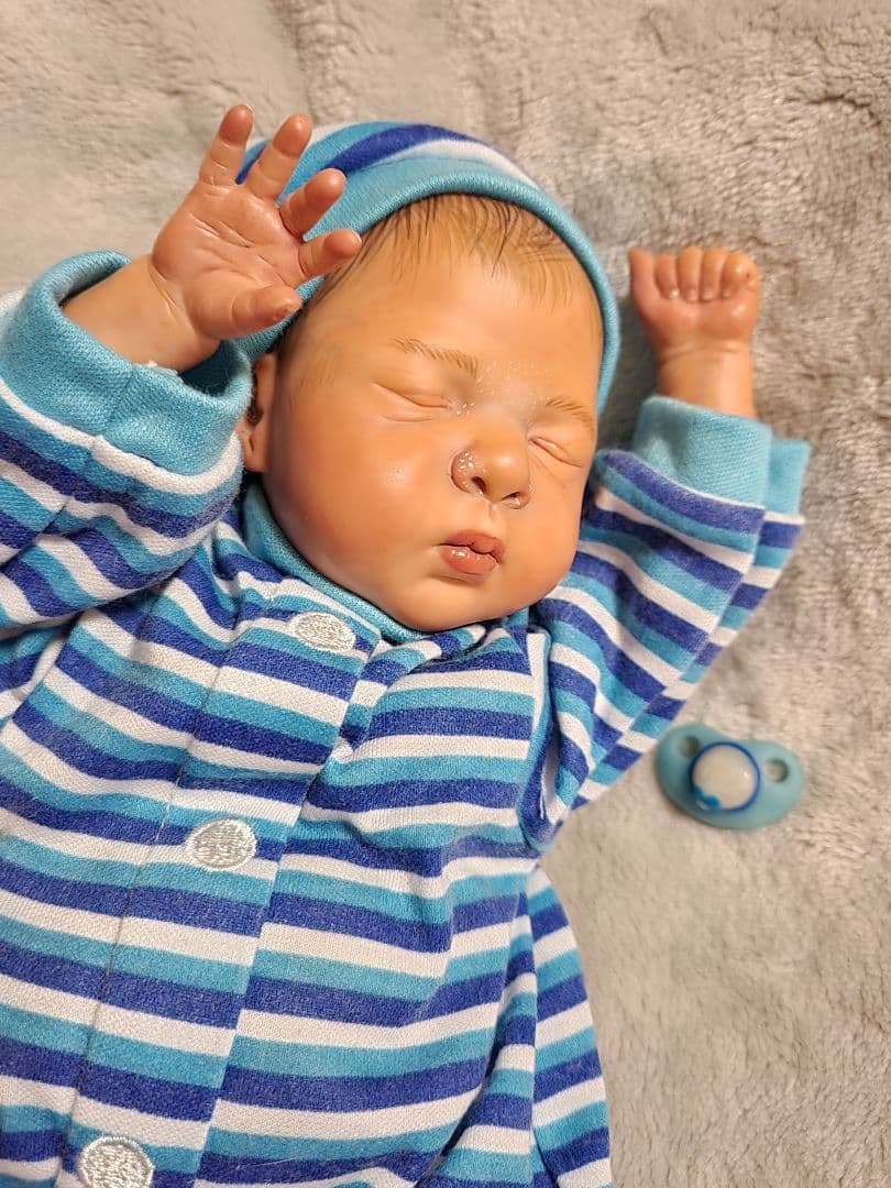 【ひろみんページ】リボーンドール　小さなリアル赤ちゃん　未熟児ベビー