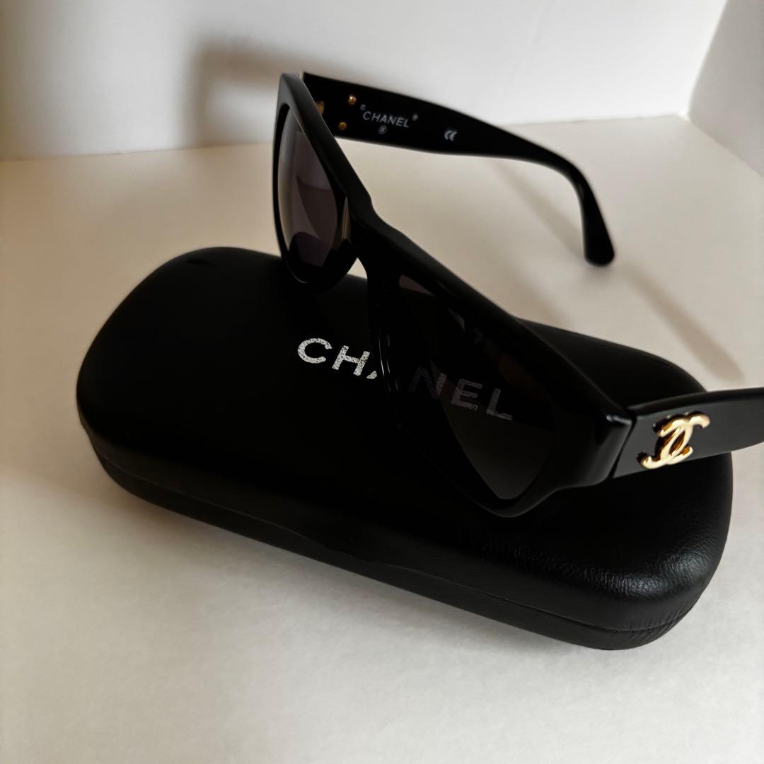 美品CHANEL サングラス ブルー系レンズ　ココマーク ゴールド ケース付き