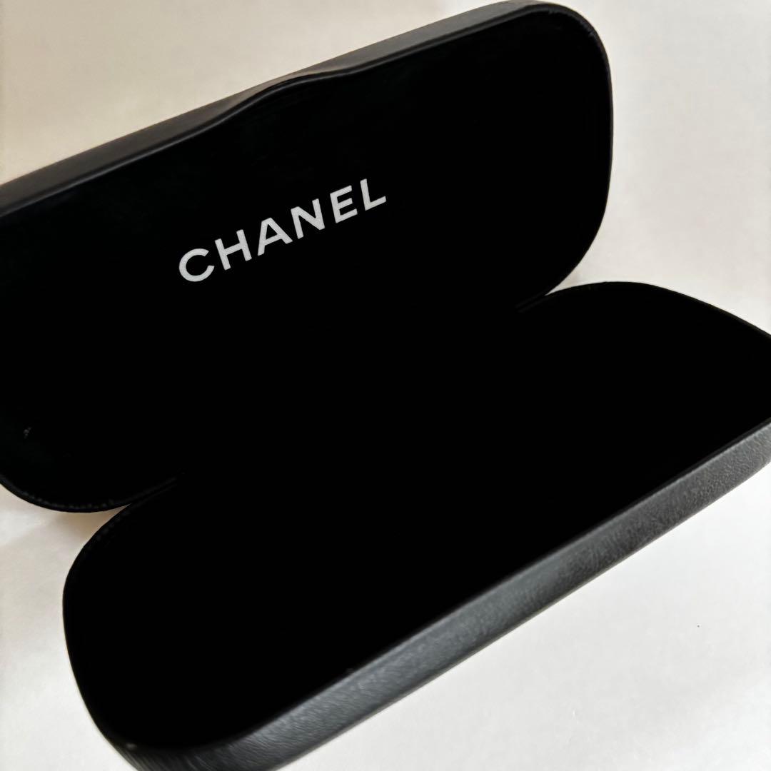 美品CHANEL サングラス ブルー系レンズ　ココマーク ゴールド ケース付き