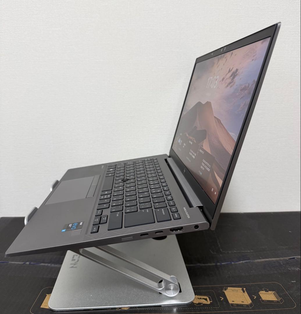 美品HP ZBook Firefly 14 G8 Corei7 16GB グラボ
