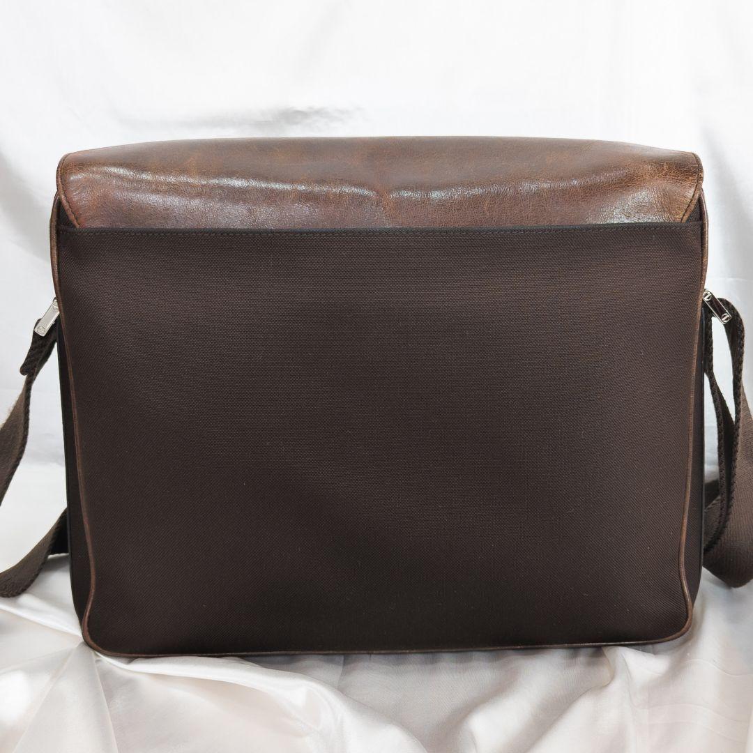 【美品】 カルティ サントス メッセンジャーバッグ ブラウン