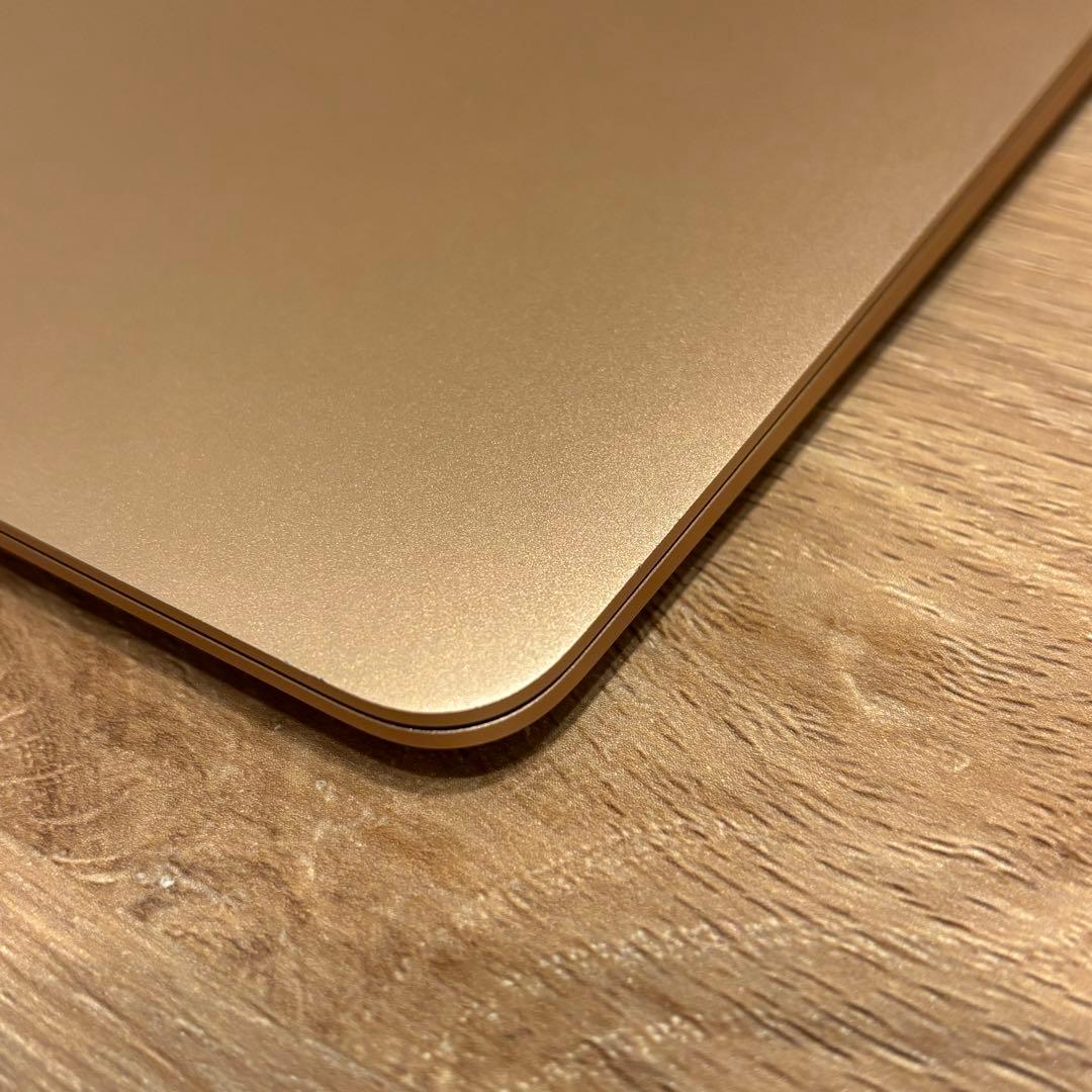 MacBook Air M1 ゴールド