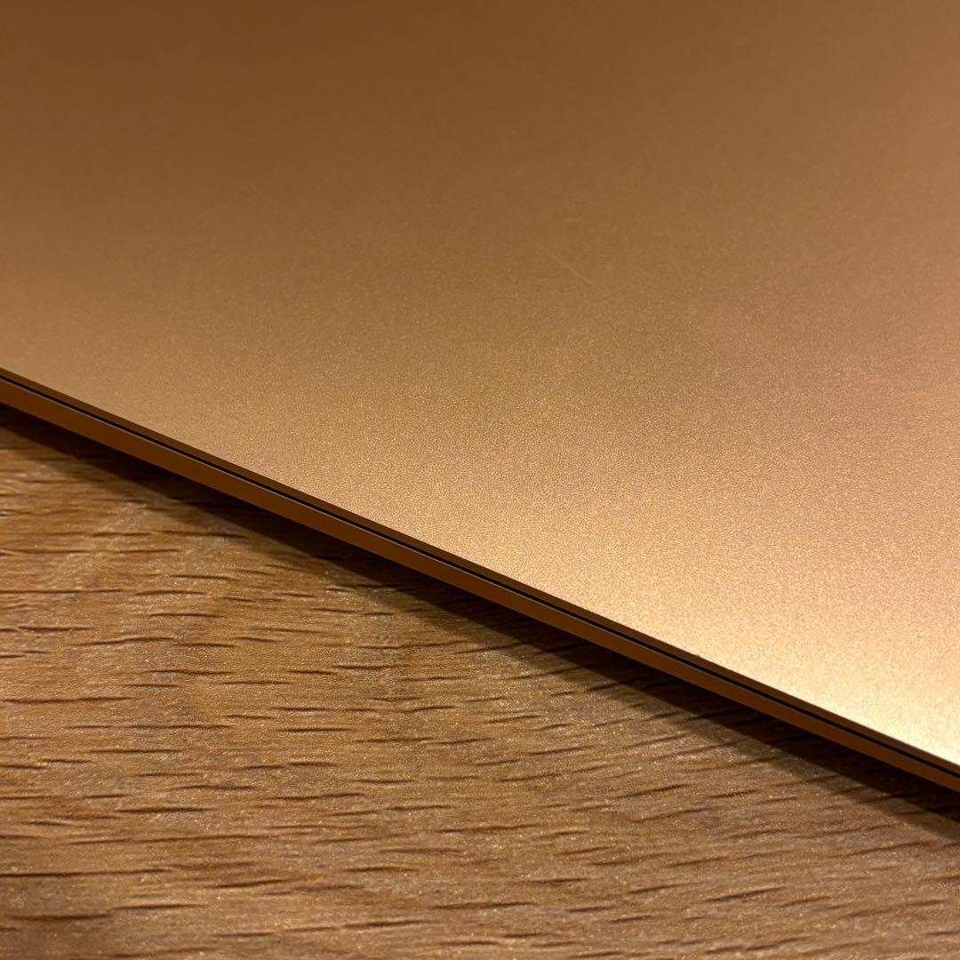 MacBook Air M1 ゴールド