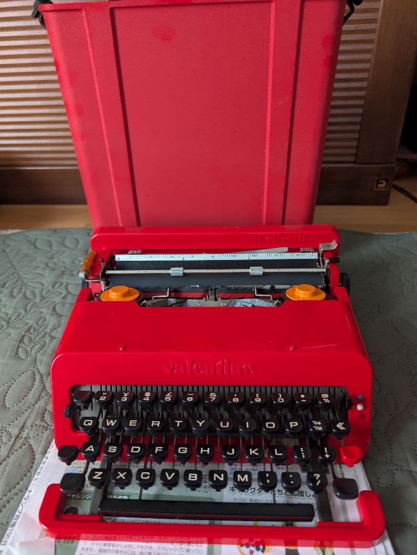 Olivetti valenetime　 タイプライター オリベッティ