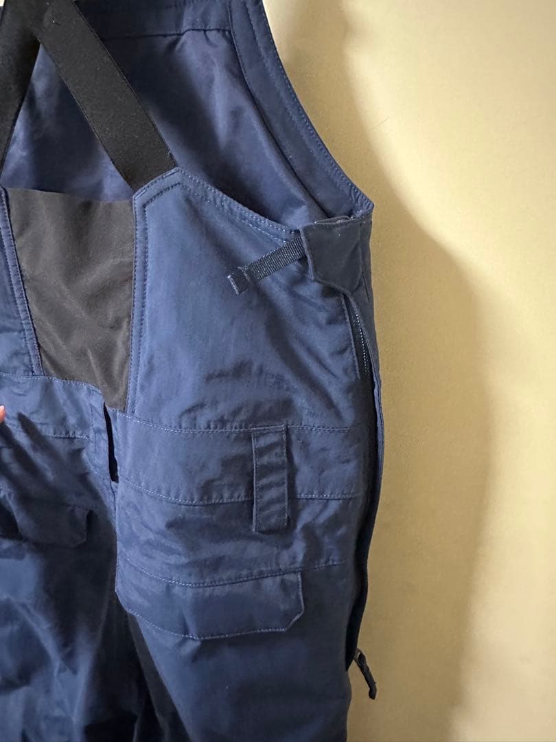 BURTON キッズM ネイビー ウェア　ビブパンツ