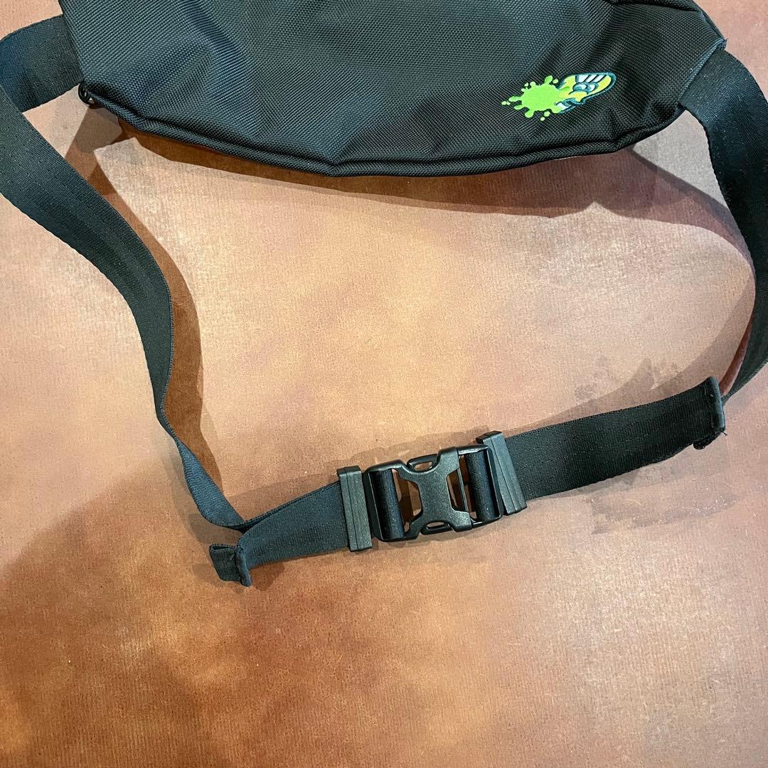 【美品】スプラトゥーン　ボディバッグ　ブラック