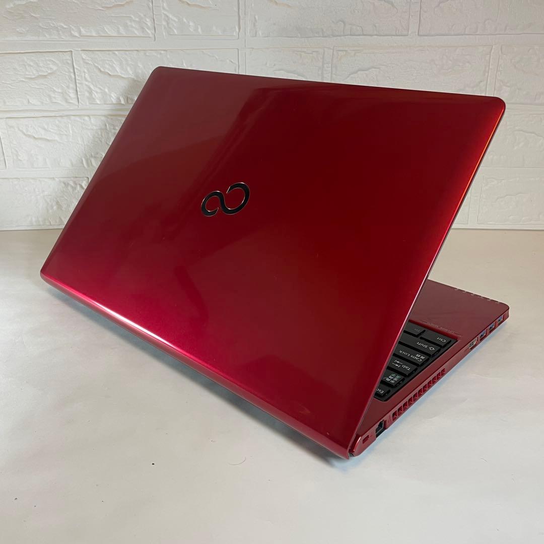 【美品】富士通☆LIFEBOOK☆レッド☆SSD256GB☆すぐ使える