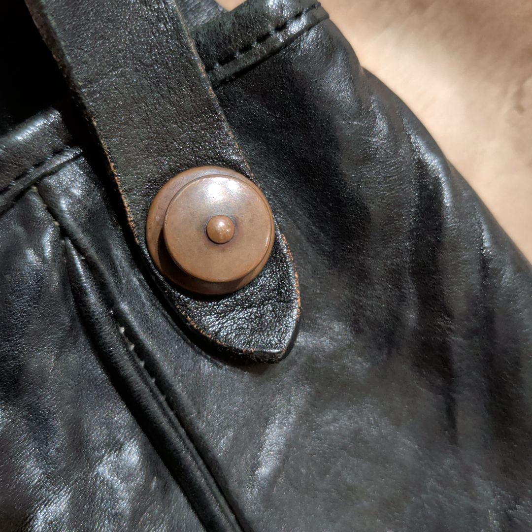 美品 イサムカタヤマ バックラッシュ ウエストポーチ タンニン製品染め 黒