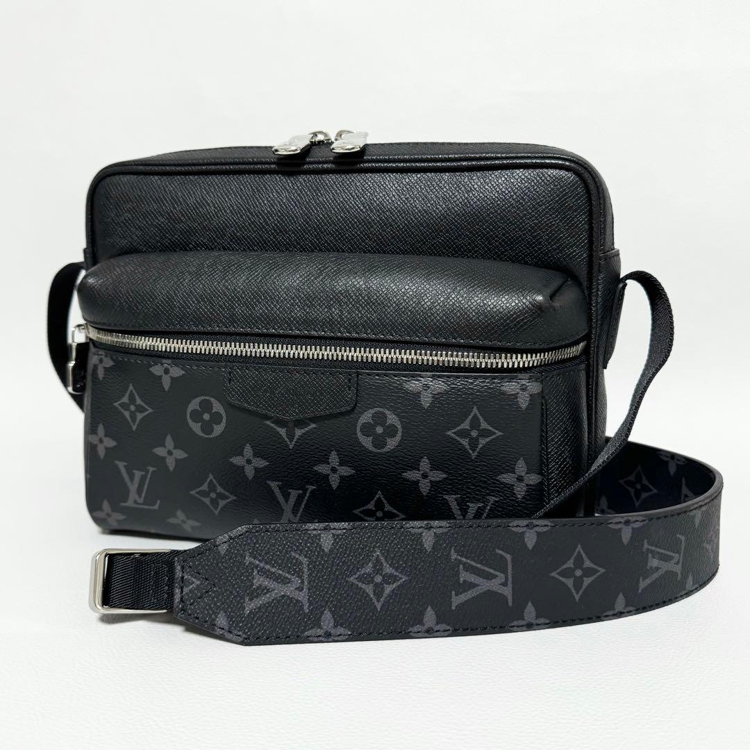 LOUIS VUITTON / アウトドアメッセンジャーPM タイガラマ メンズ