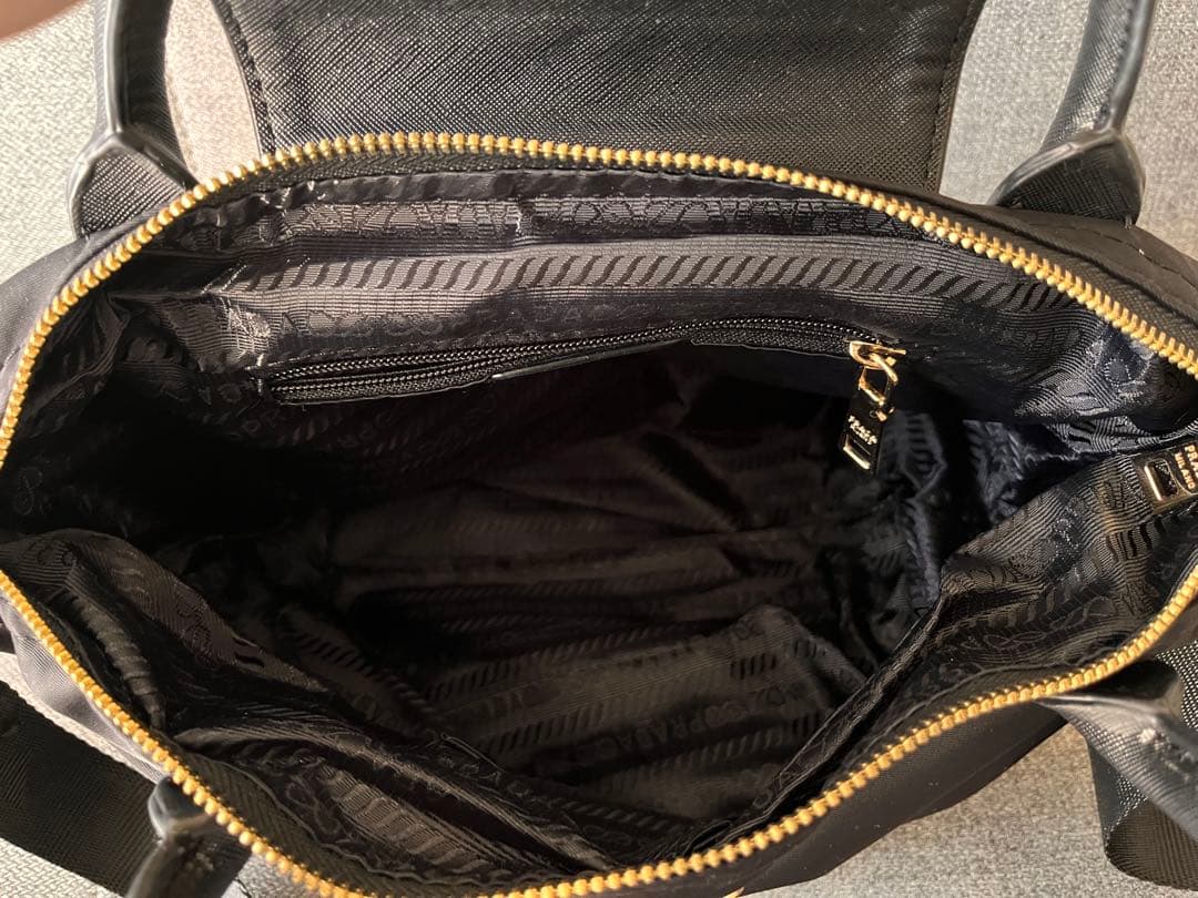 PRADA ハンドバッグ、ショルダーバッグ