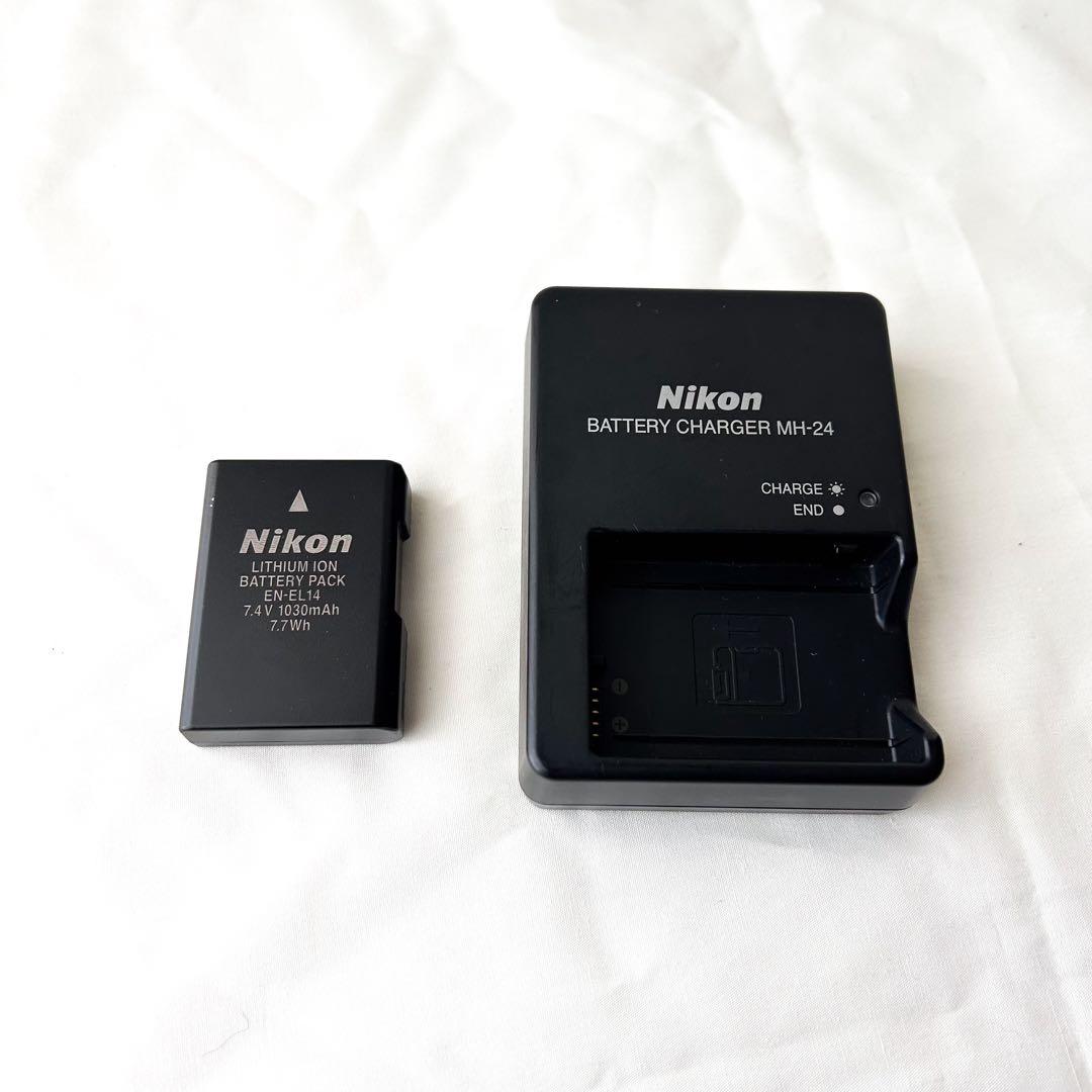 【最終値下げ】Nikon D3200 ニコン 一眼レフカメラ　ダブルレンズキット