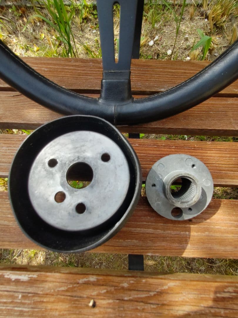 ぱぴこ！アメリカ製グランツ（GRANT）革巻きGTステアリングボス付当時物