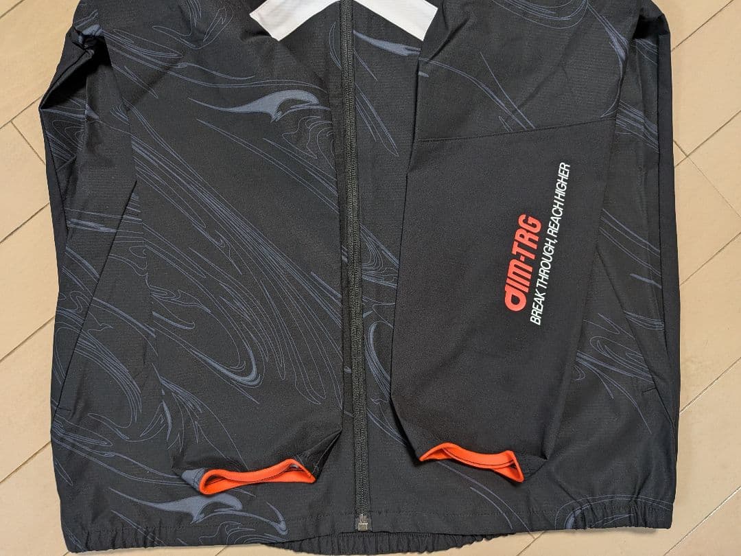 【 ASICS 】A-I-M ストレッチクロスグラフィックフーディーセットアップ