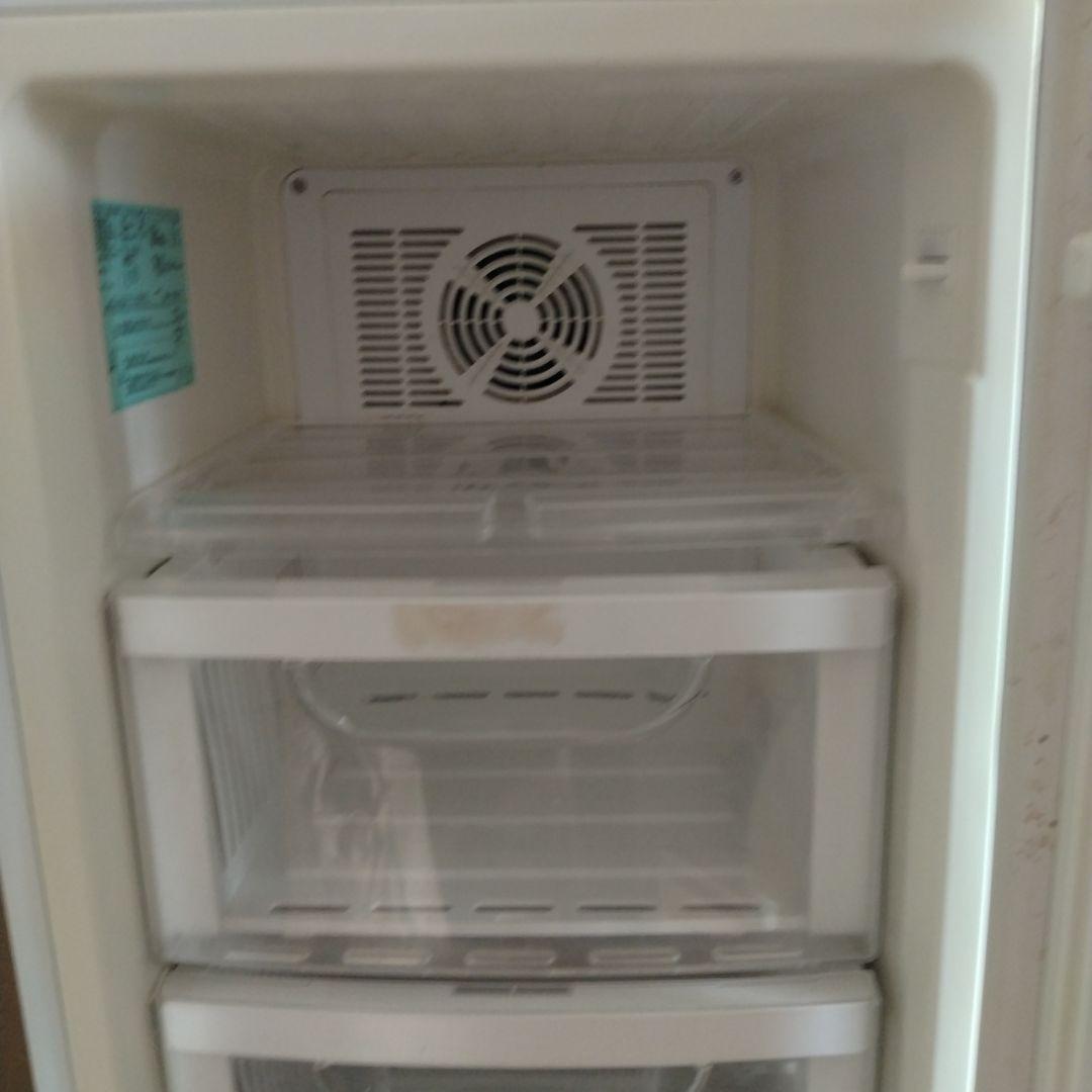 ホワイト フリーザー