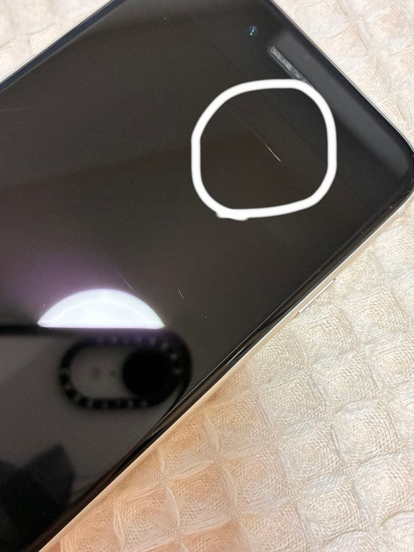 iPhoneSE スターライト　SIM無し