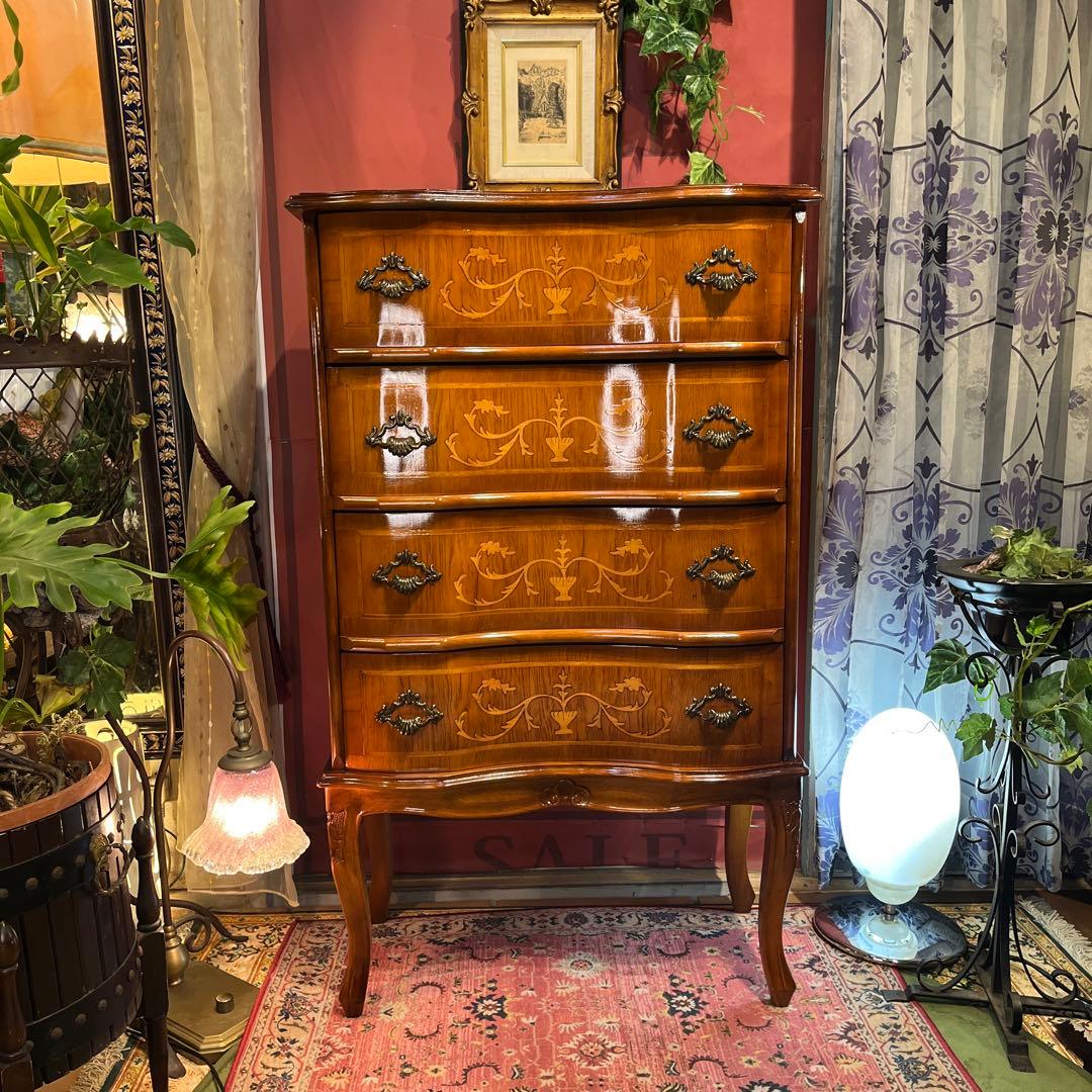 Sale 美品　コンパクトサイズ　アンティーク 象嵌　猫脚　４DRキャビネット