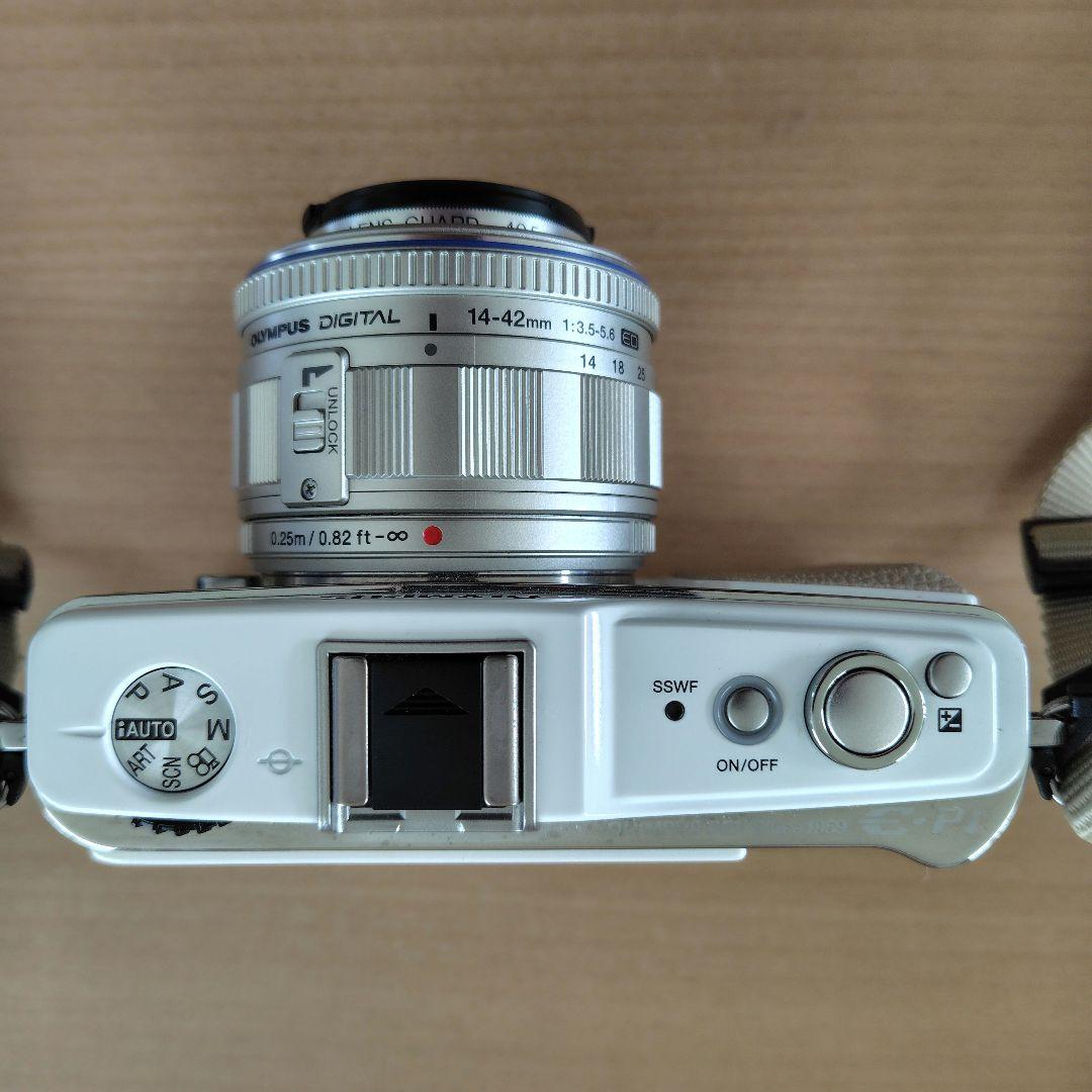 デジタルカメラ OLYMPUS PEN E-P1