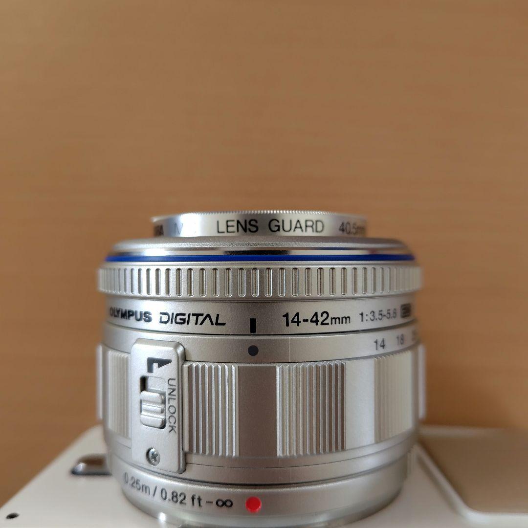 デジタルカメラ OLYMPUS PEN E-P1