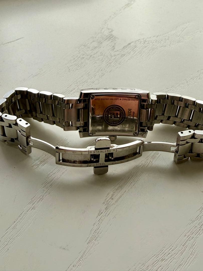 田*中様 FENDI スイス製 時計 ピンク文字盤