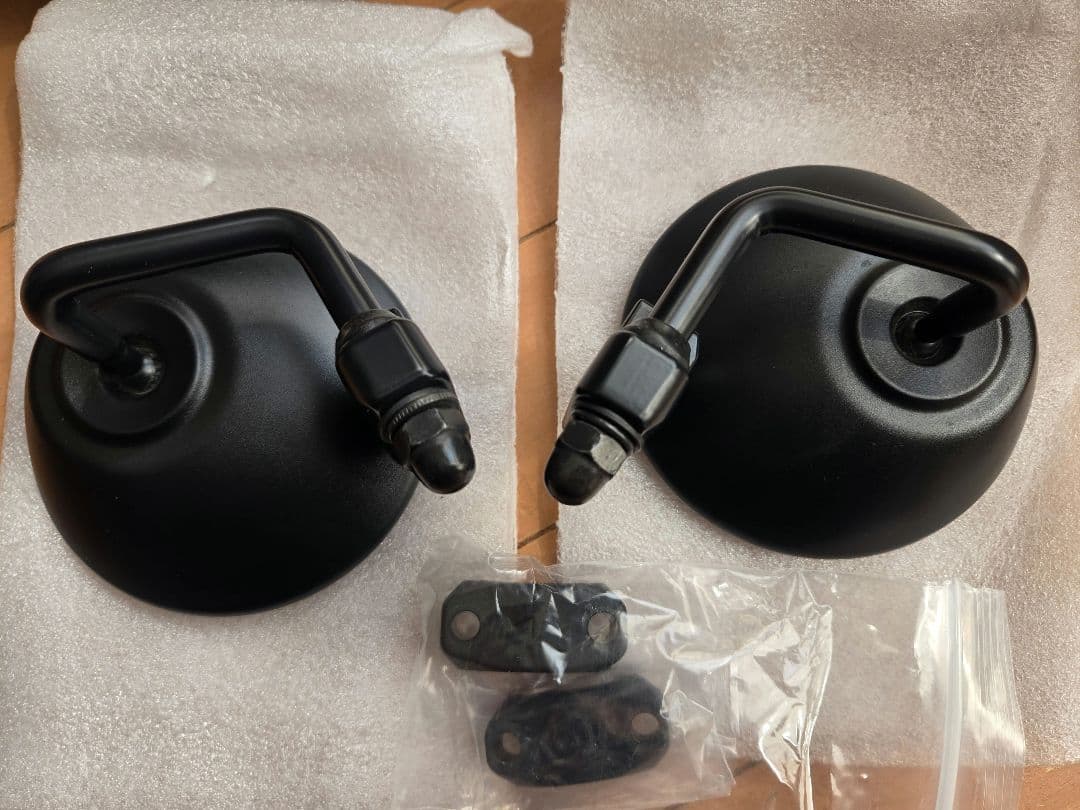 ハーレー バーエンドミラー（当方 RH975ナイトスターS）