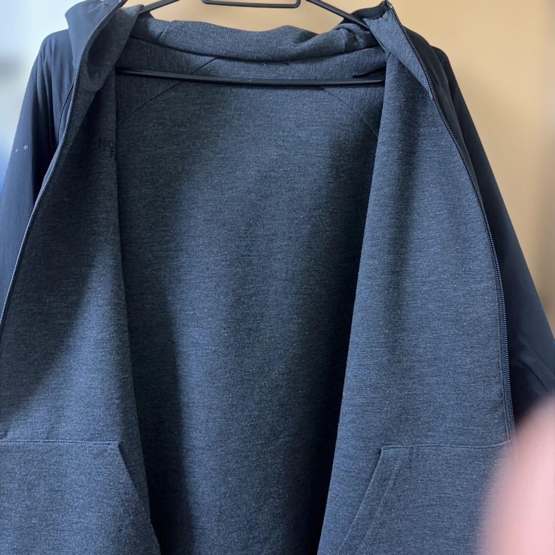 オススメ品 THE NORTH FACE リバーシブル テックエアーフーディ