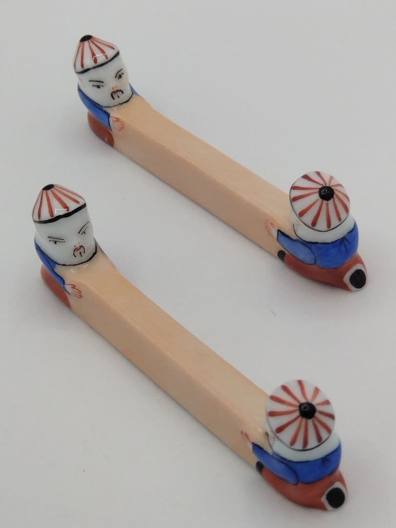 追加出品　 HEREND　マンダリンナイフレスト2本　陶器製 唐子人形装飾