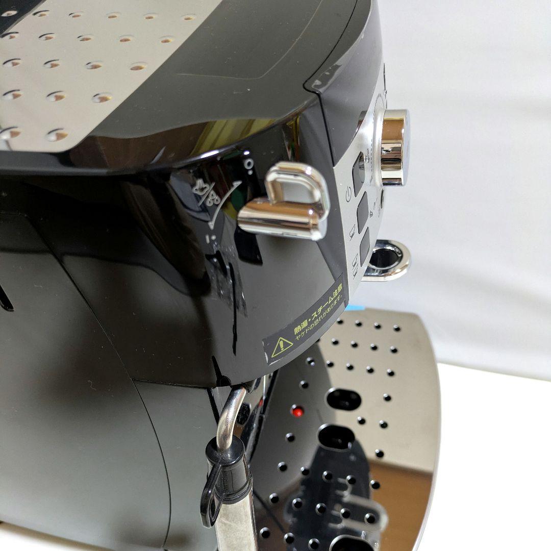 デ*イ様 デロンギ 全自動コーヒーマシン マグニフィカS ECAM22112B