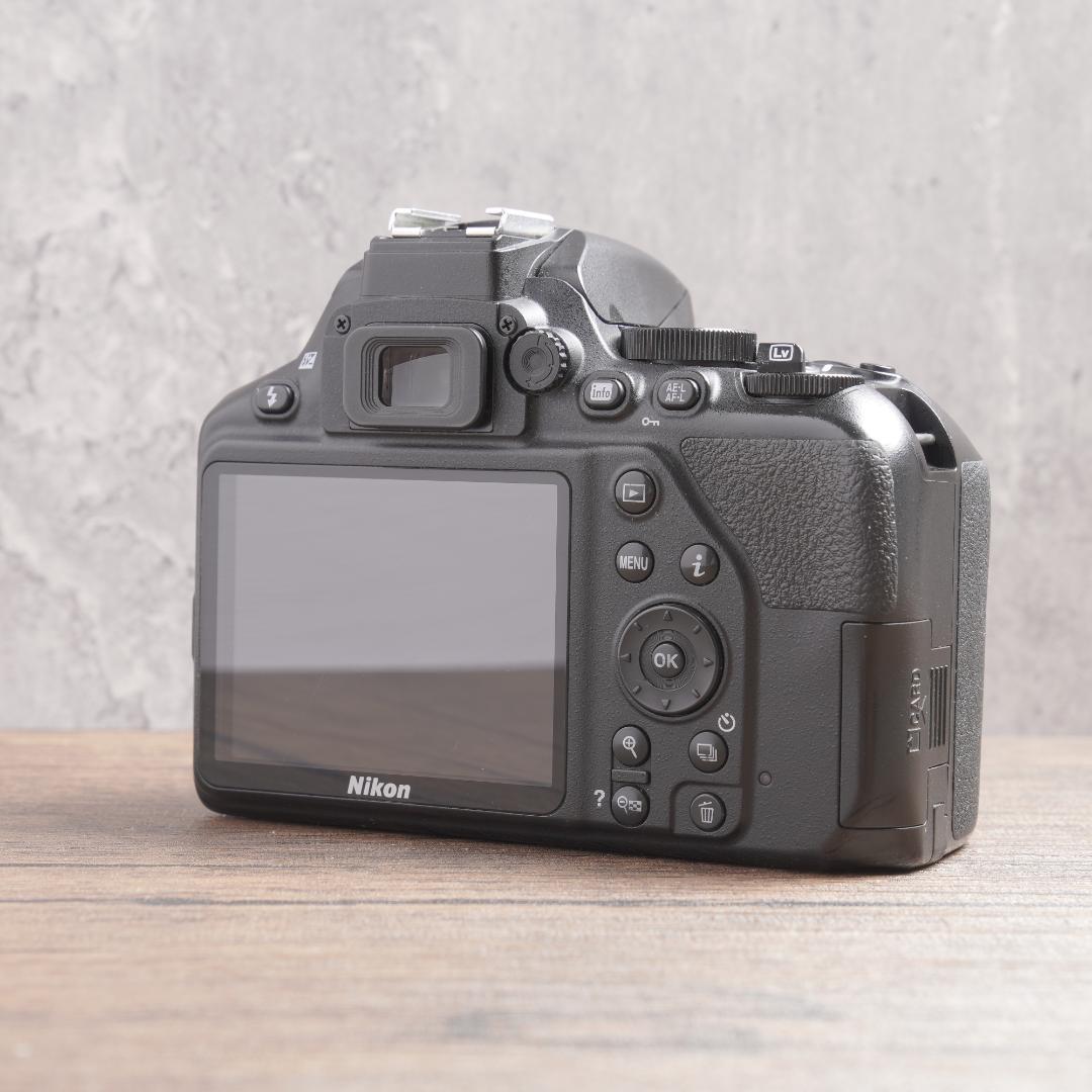 ✨美品一眼レフ✨Wi-Fi搭載✨初心者にオススメ✨Nikon D3500　851