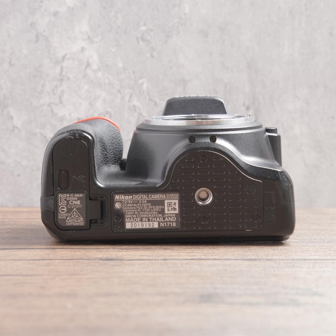 ✨美品一眼レフ✨Wi-Fi搭載✨初心者にオススメ✨Nikon D3500　851
