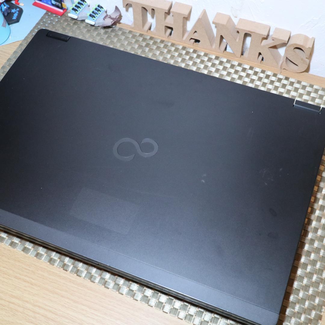 Win11超高品質WS！8世代Corei5/メ16G/ダブルSSD/Quadro