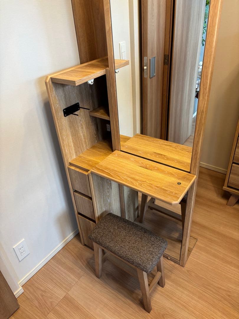 【美品】LIVING HOUSE 姿見ドレッサー 椅子付き