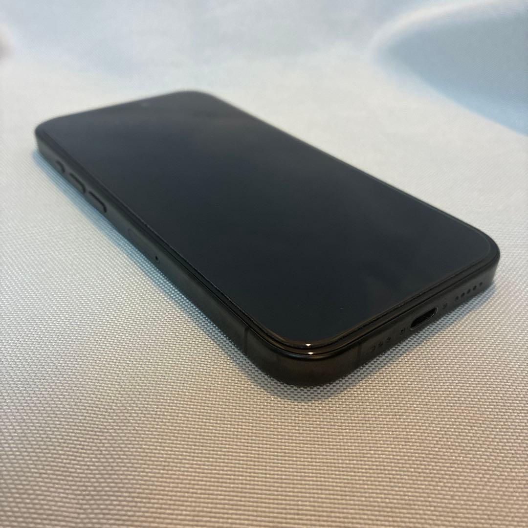 Apple iPhone 15 Pro 128GB【美品】